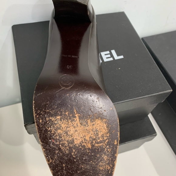 Authentic Chanel shoes - Picture 5 of 6